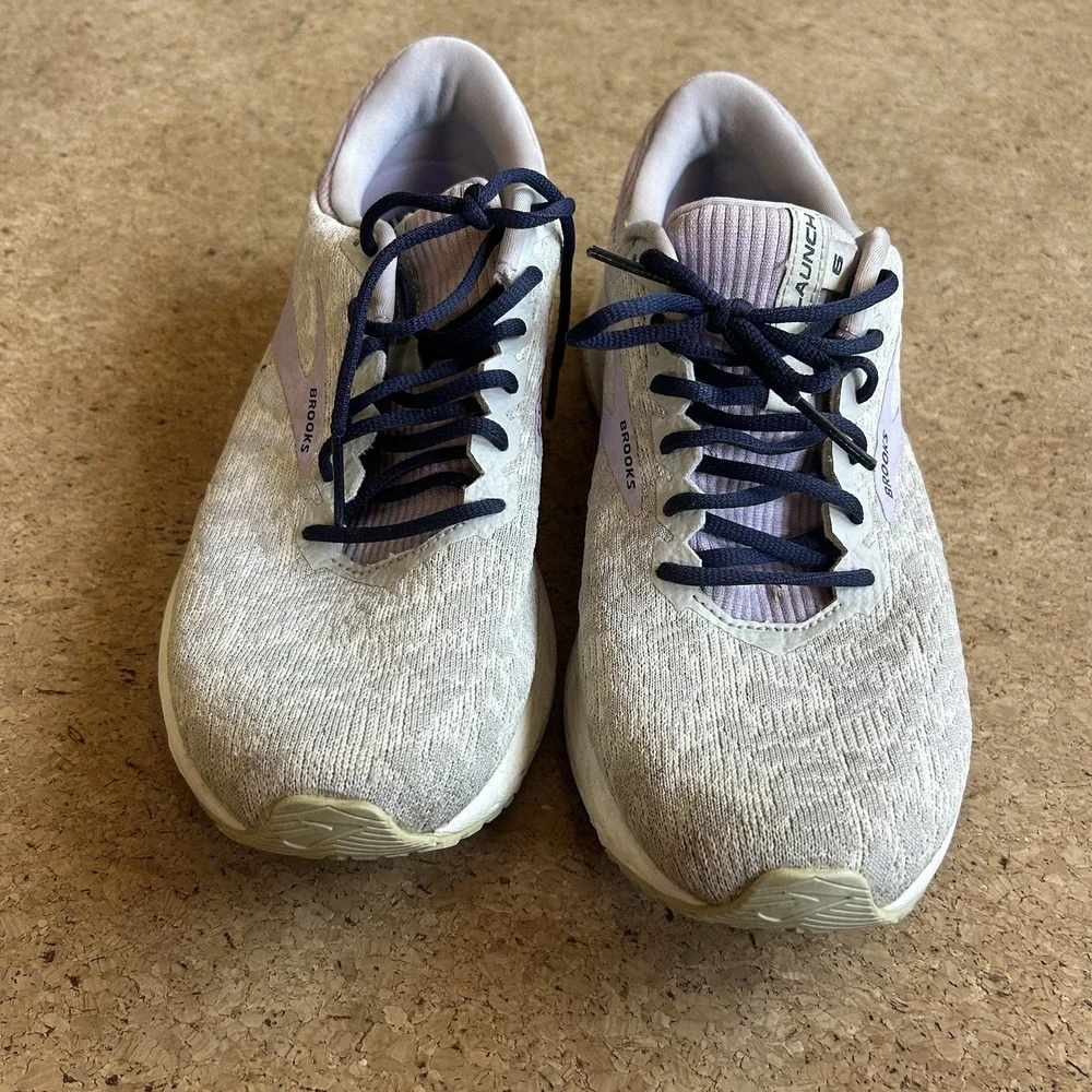Brooks missing insoles